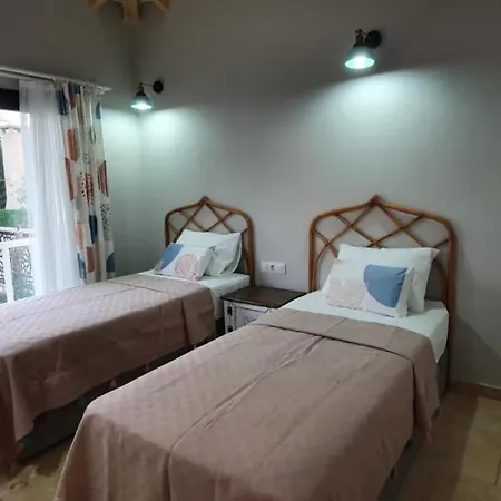 Private 2+1 With Private Pool *